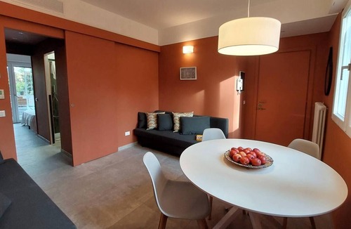 Quartiere XIII Aurelio Apartment | Borromini Deluxe Suite Cozy app. with terrace, Vatican view, secure parking u.r.