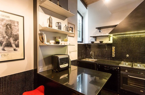 Trastevere Apartment | Botanical Garden, exclusive apartment with swimming pool in the living room, located in .
