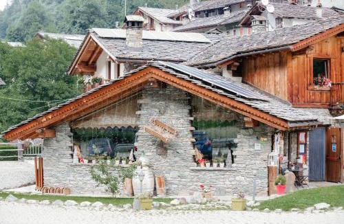 Coveyrand-Vieu House | Boton d'Or
