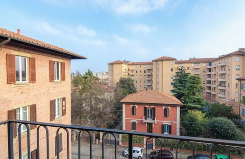 Santo Stefano Apartment | Brand new suite with balcony Via Albertoni
