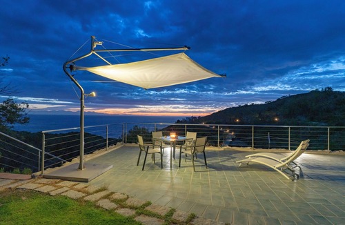 Patresi House | Breathtaking sunset