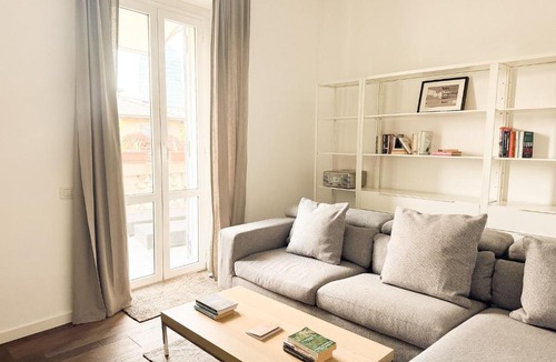 Porta Nuova Apartment | Brera Sun Terrace, Light-Filled 4th R Floor Gem