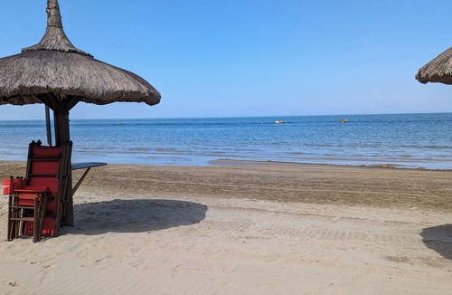 Pescara Apartment | Bright 8th-floor penthouse with sea view 7 minutes' walk from the beach.