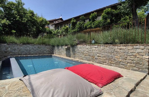 Merana Apartment | Bright apartment Il Biancospino with infinity pool in the Upper Monferrato