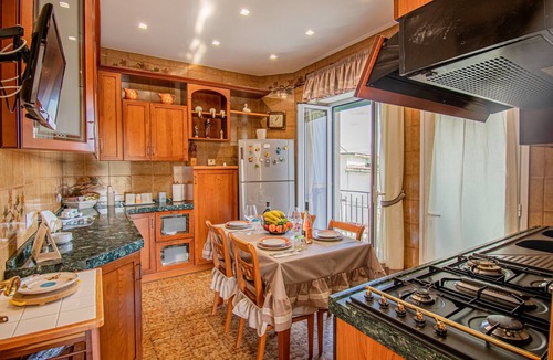 Naples Apartment | Bright Apartment Private Parking Naples, Napoli, Italy