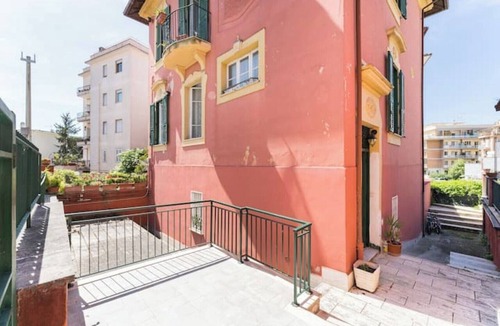 Suburbio XI della Vittoria Apartment | Bright, family-friendly apartment near the Gemelli Polyclinic Hospital
