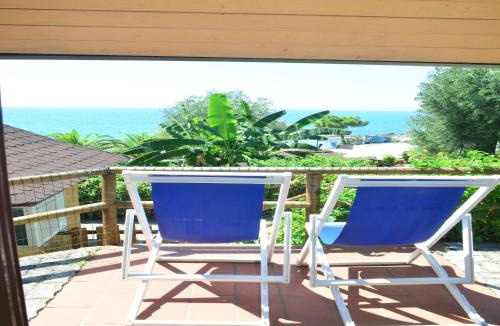 Marina Lido House | Bungalow in Caprioli di Pisciotta with pool