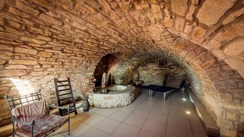 San Giorgio Scarampi Villa | [Ca' del Cucco] Piscina privata tra le colline