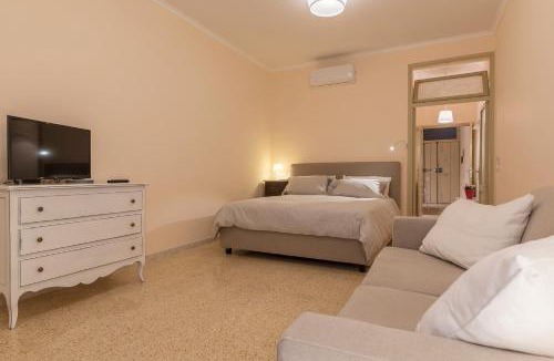 Rione VI Parione Apartment | Campo De' Fiori Central Flat