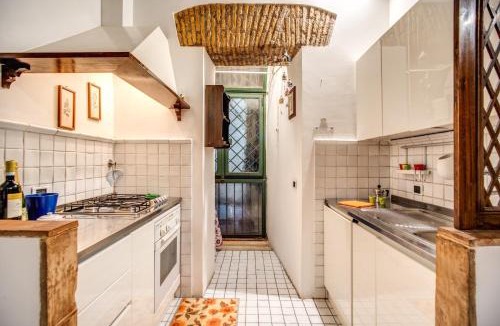 Rione VI Parione Apartment | Campo de' Fiori Eleonorhouse
