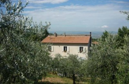 Canalicchio Apartment | Canalicchio: Apartment within farmhouse and terrace with Jacuzzi for 4 persons