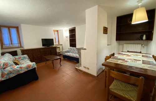 Courmayeur Apartment | Caratteristico Quadrilocale in zona Centrale