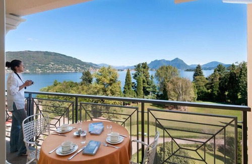 Baveno Apartment | Carl & Do Lake View 4/5 Pax