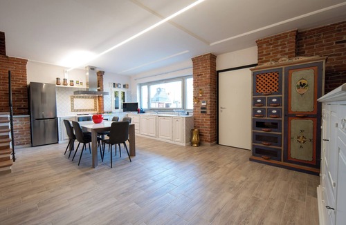 Roddi House | Casa a Roddi con vista sulle Colline