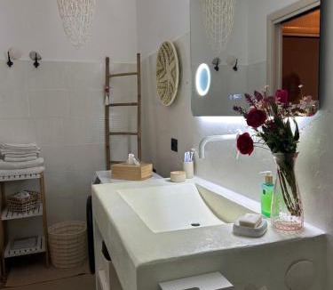 Briatico Apartment | Casa AMORE - sea view 2 bedroom villa near Tropea