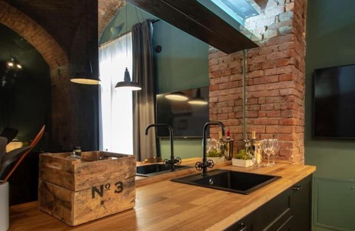 Roman Quarter Apartment | Casa Bellezia- design e storia nel cuore di Torino