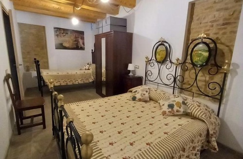 Castelleone di Suasa House | Casa Borgo Fonte