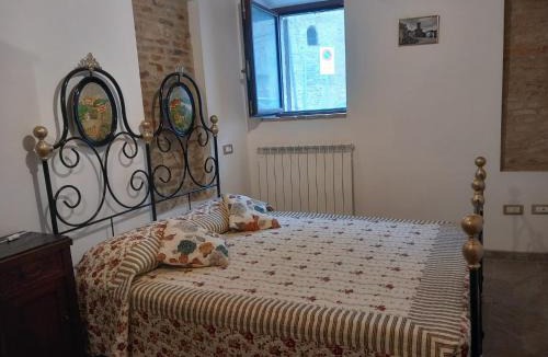 Castelleone di Suasa House | Casa Borgo Fonte