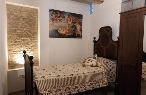 Castelleone di Suasa House | Casa Borgo Fonte