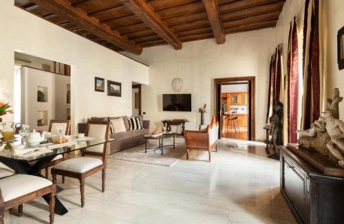 Rome City Centre Apartment | Casa Campidoglio -Luxury Apartment Piazza Venezia Direct View