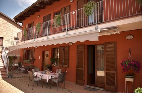 Castellinaldo Bed & Breakfast | Casa Carolina