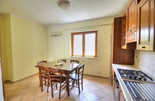 Ascea House | Casa Clelia C: A welcoming apartment surrounded by the greenery.
