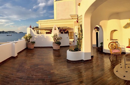 Ponza Villa | Casa Colonna, villa with stunning views of the harbour