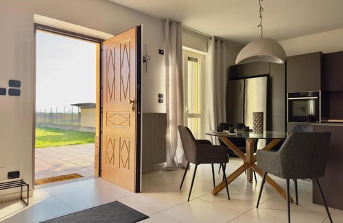 Villanova d'Asti House | Casa con giardino tra Asti e Torino, Relax nel verde