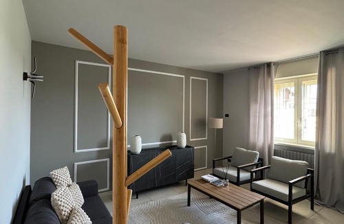 Villanova d'Asti House | Casa con giardino tra Asti e Torino, Relax nel verde