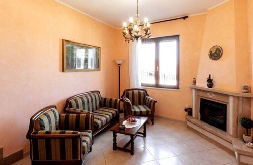 Morra De Sanctis House | Casa De Sanctis - Irpinia: Structure for Exclusive Use in the Heart of Morra De Sanctis