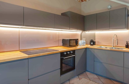 Villafranca dʼAsti Apartment | Casa delle Noci N.1 - Three Bedroom Apartment, Sleeps 8