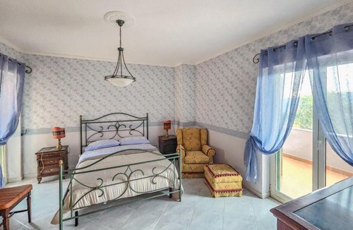 Ceppaloni House | Casa Di Donato - Intera Villa con 8 posti letto