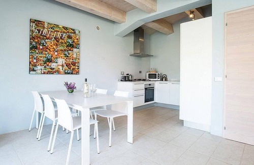 Trequanda House | Casa Dracena G: A welcoming two-story apartment situated in the heart of the Tuscan countryside, with Free WI-FI.