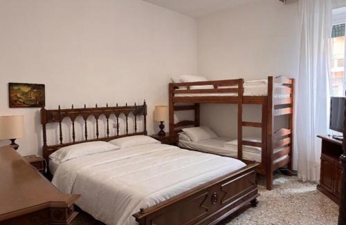 Porto Ercole Apartment | Casa Erasmo, Ampia casa nel centro di Porto Ercole con posto auto privato