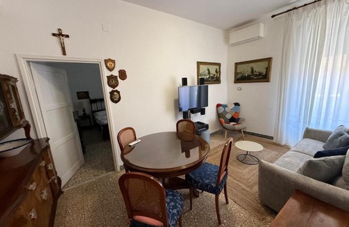 Porto Ercole Apartment | Casa Erasmo, Ampia casa nel centro di Porto Ercole con posto auto privato
