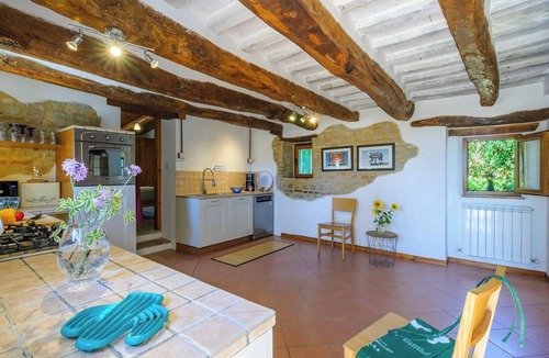 Ripe San Ginesio Villa | Casa Felicita 8 by Marche Holiday Villas