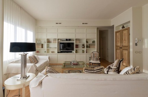 Pesaro Apartment | Casa Gramsci luxury apartment