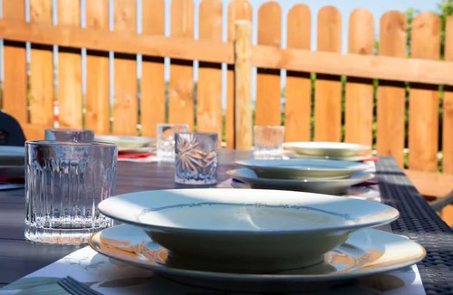 Portacomaro Apartment | Casa Graziella-green apartment with a view