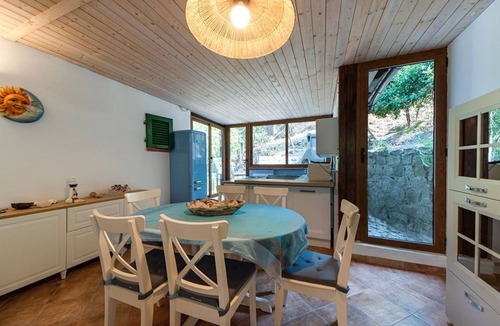 Sant' Andrea Apartment | Casa Greta, just a few steps from the sea