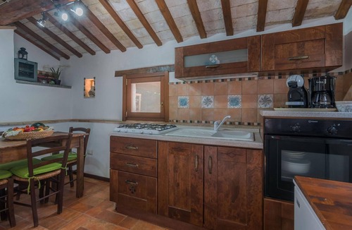 Mogliano Villa | Casa Infinito - 2 bedrooms, panoramic pool, airco, wifi, Marche