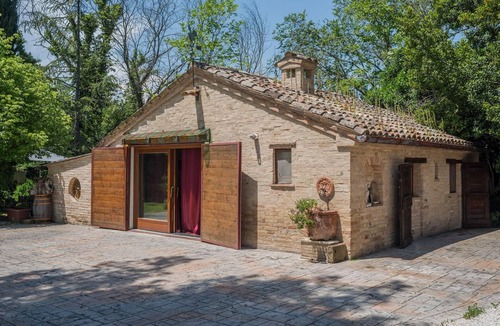 Mogliano Villa | Casa Infinito - 2 bedrooms, panoramic pool, airco, wifi, Marche