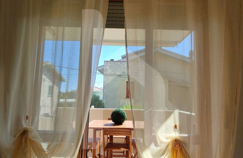 Pineto Apartment | Casa Ingrid is an exclusive solution, in the heart of the tourist area of ​Scerne, about 5 km from the center of Pineto. The entrance leads to a large living room with a fully equipped kitchen with access to the well-equipped balcony to enjoy time o