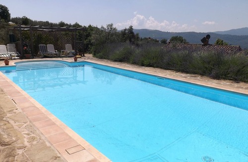 Panicale Apartment | CASA LORENZO ~ OLIVA. Stunning peaceful farmhouse apt with pool. 2 ~ 4 people