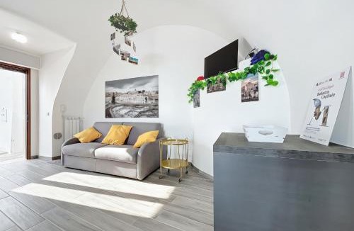 Monte Sant'Angelo House | Casa Lotario Secondo
