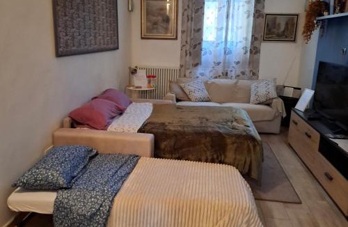 Asti Apartment | Casa Magenta Appartamento con giardino e bbq ad Asti