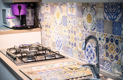 Vietri sul Mare Apartment | Casa Maggio - Two Bedroom Apartment, Sleeps 5