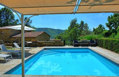 Pieve di Chio Villa | Casa Margherita 1 by PosarelliVillas