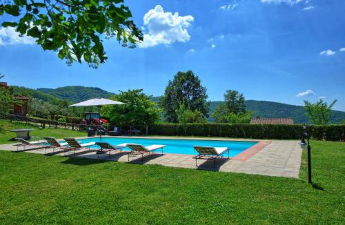 Pieve di Chio House | Casa Margherita 2 by PosarelliVillas