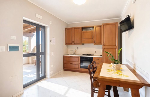 Chiesiola Apartment | Casa Melograno - Villa Mapa with Sea View, Wi-Fi, and Air Conditioning