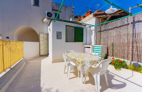 Procida Apartment | Casa Mena - Two Bedroom Apartment, Sleeps 4